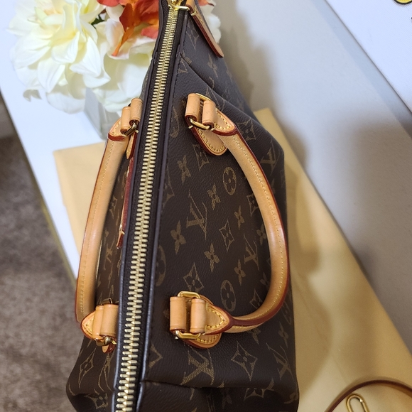 Louis Vuitton Turenne PM - Picture 3 of 14